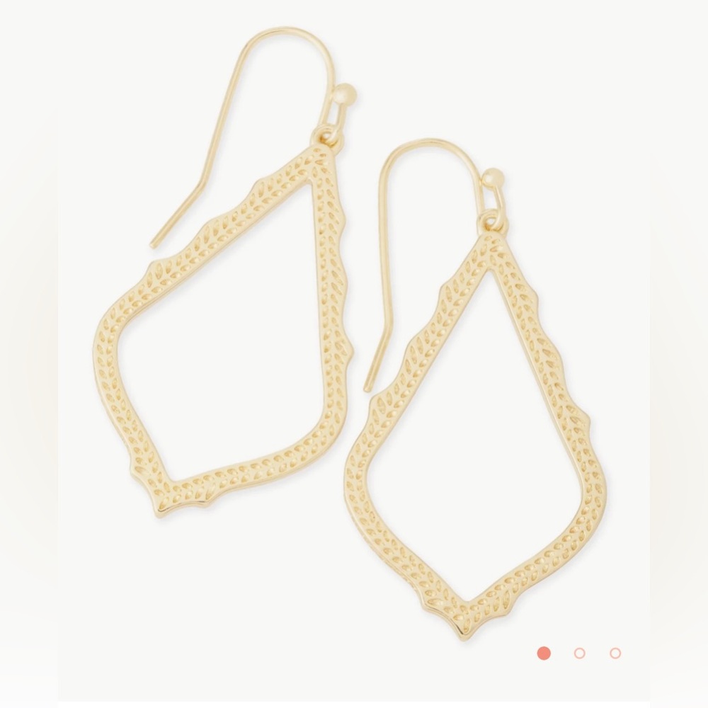 Sophia Drop earrings in Gold - Picture 2 of 9
